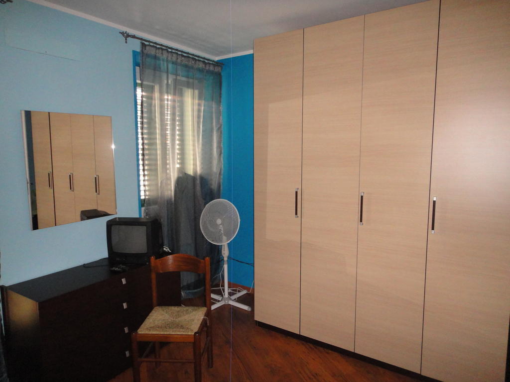 Appartement Cantina Molina à Mandello del Lario Chambre photo
